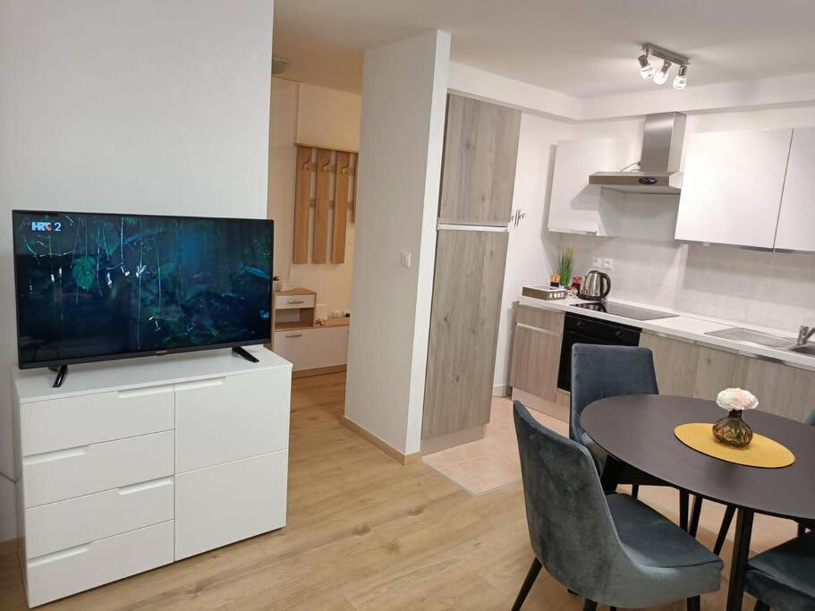 Apartment Longin Zadar Exteriör bild