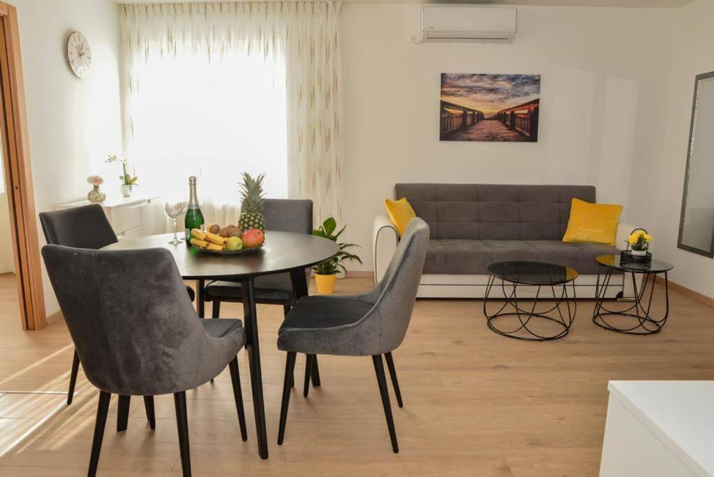 Apartment Longin Zadar Exteriör bild